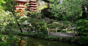 USA, California, San Francisco, Golden Gate Park, Japanese Tea Garden, Buddhist Temple