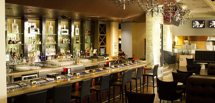 The bar and lounge at Center Cut Steakhouse