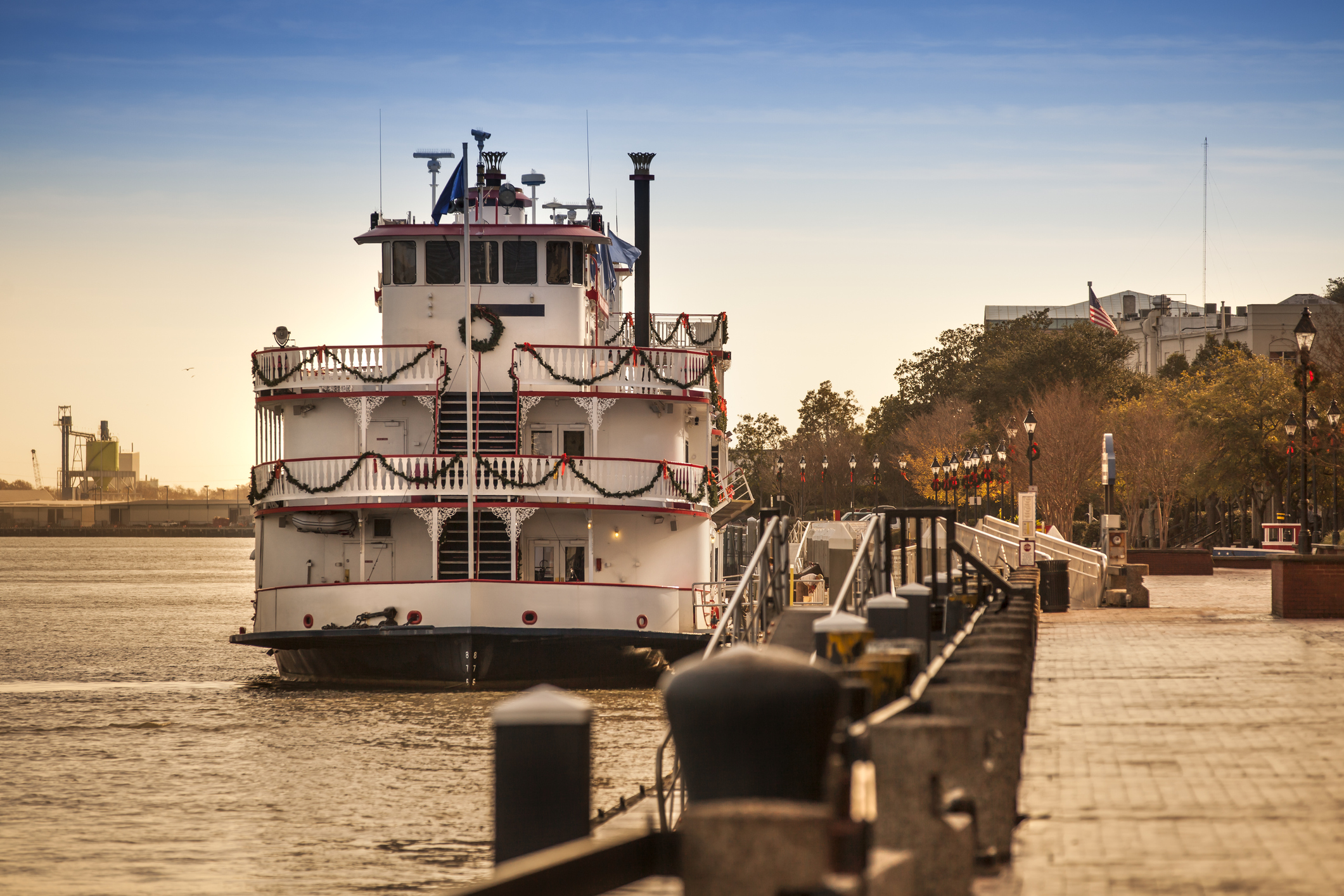 Take A Savannah Riverboat Cruise Allegiant Destinations